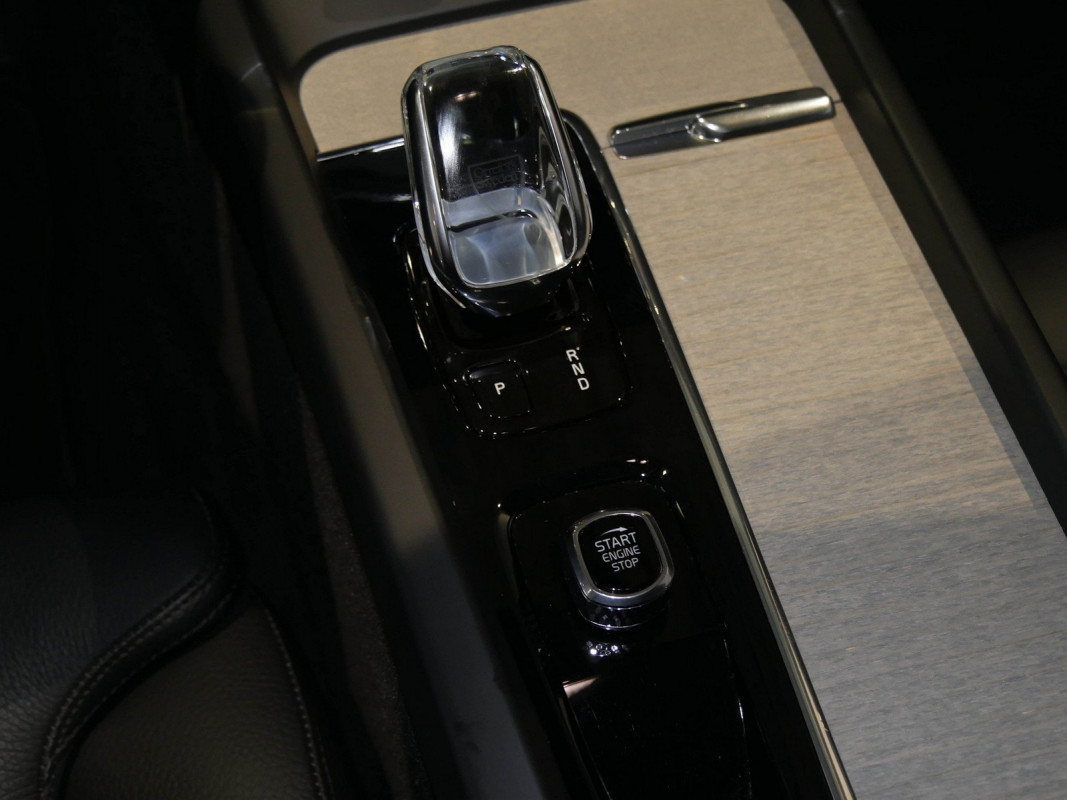 Volvo XC60 - SUV/Off-road - Grau - Gebrauchtwagen - Bild 12