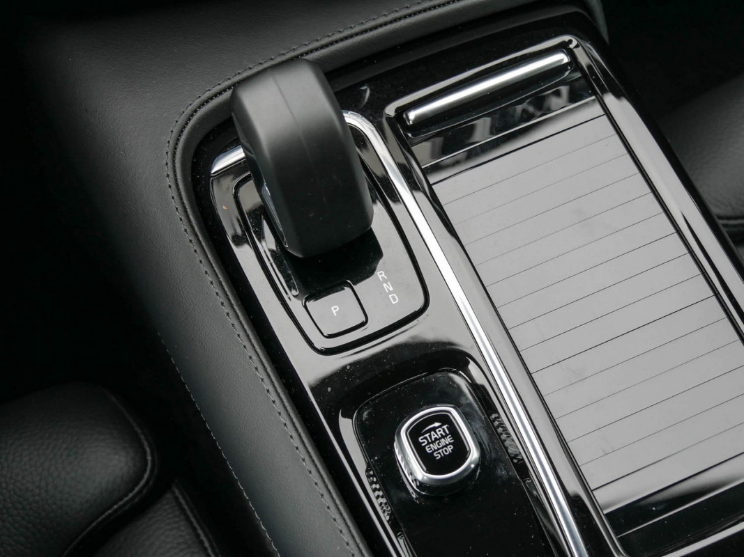 Volvo V60 - Kombi - Schwarz - Gebrauchtwagen - Bild 11