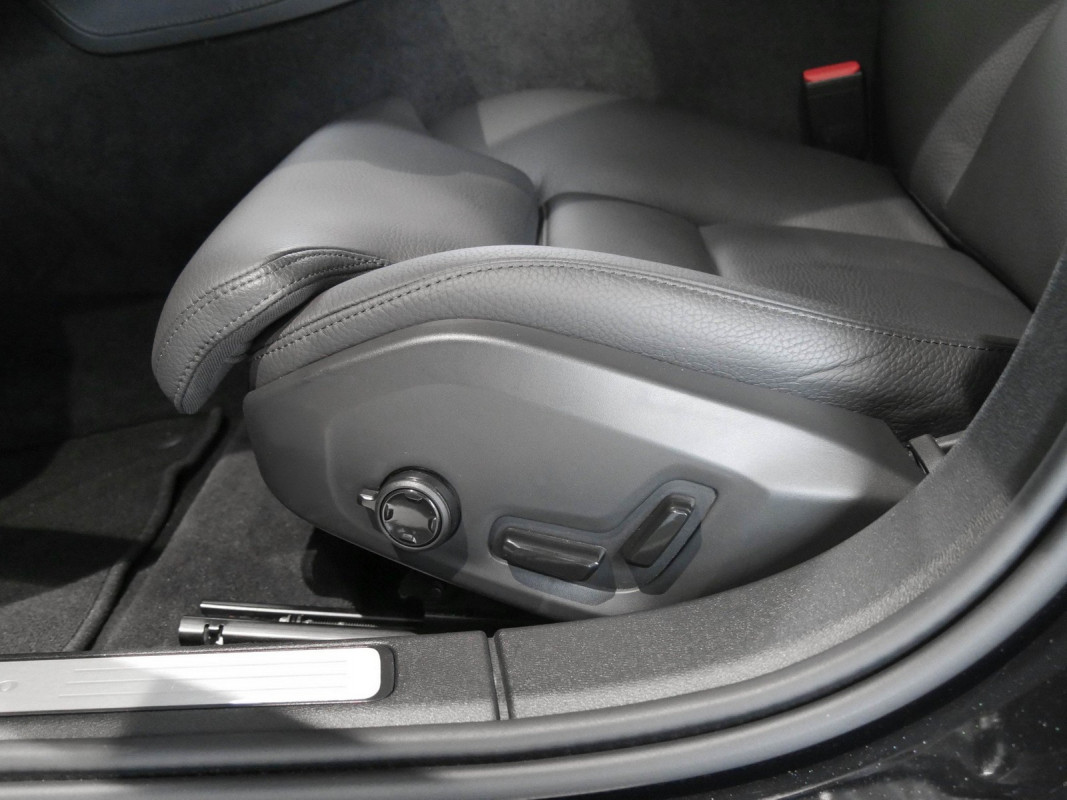 Volvo V60 - Kombi - Schwarz - Gebrauchtwagen - Bild 13