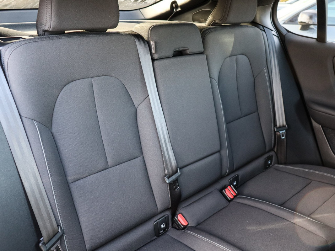 Volvo C40 Plus - SUV/Off-road - Blau - Gebrauchtwagen - Bild 5