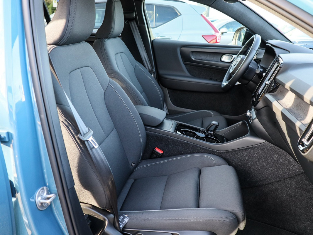 Volvo C40 Plus - SUV/Off-road - Blau - Gebrauchtwagen - Bild 7