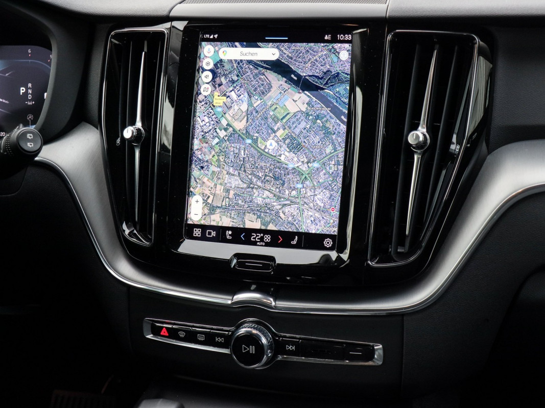 Volvo XC60 B4 Diesel Core - SUV/Off-road - Schwarz - Gebrauchtwagen - Bild 9