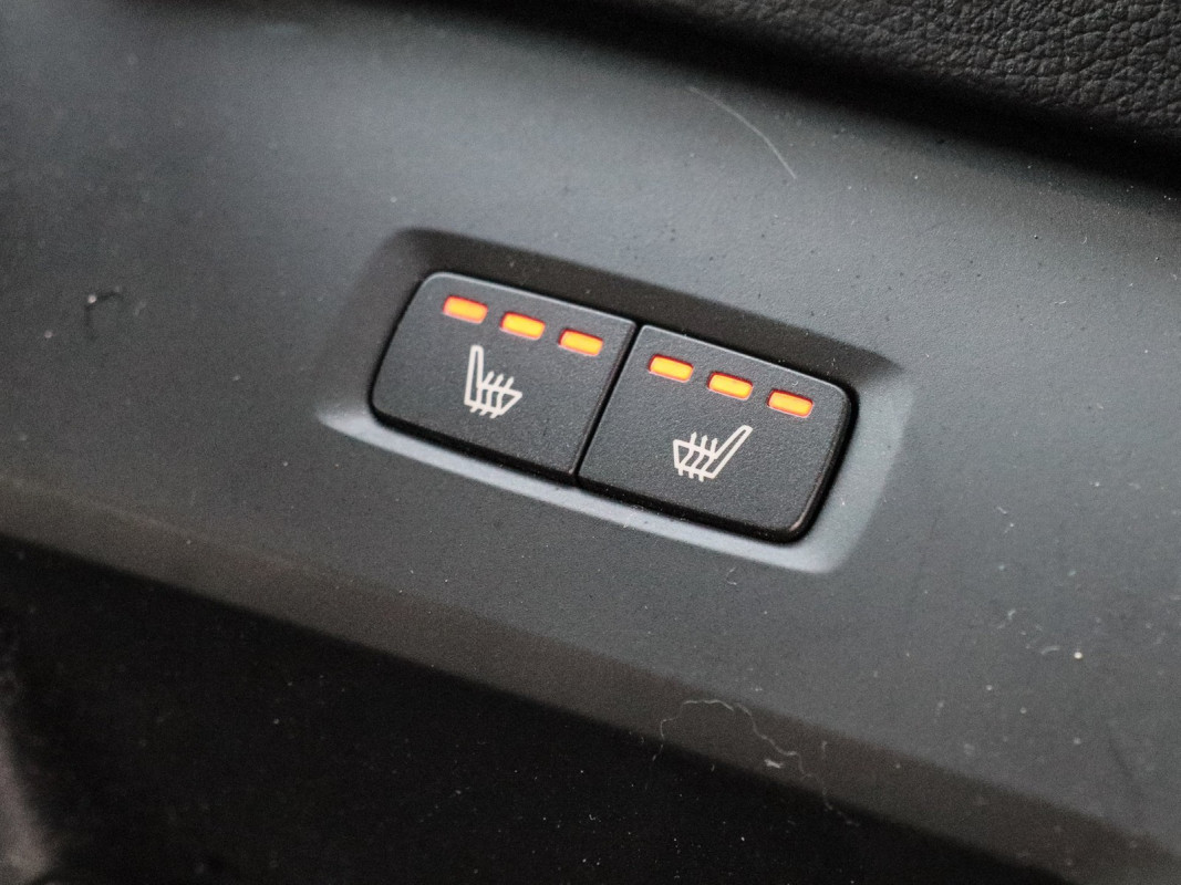 Volvo XC60 B4 Diesel Core - SUV/Off-road - Schwarz - Gebrauchtwagen - Bild 15