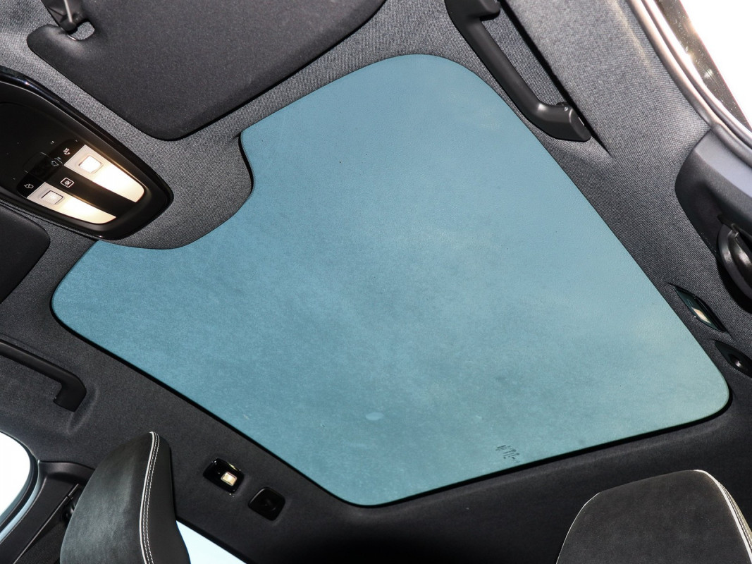 Volvo C40 Ultimate - SUV/Off-road - Schwarz - Gebrauchtwagen - Bild 13