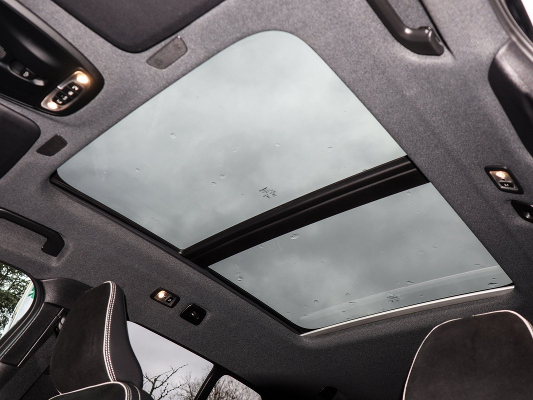 Volvo XC40 T4 - SUV/Off-road - Schwarz - Gebrauchtwagen - Bild 13