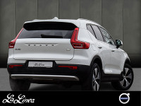Volvo XC40 T4 Plus Bright Recharge Plug-In Hybrid - SUV/Off-road - Weiss - Gebrauchtwagen - Bild 2