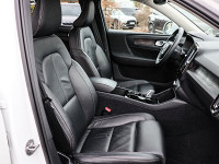 Volvo XC40 T4 Plus Bright Recharge Plug-In Hybrid - SUV/Off-road - Weiss - Gebrauchtwagen - Bild 7