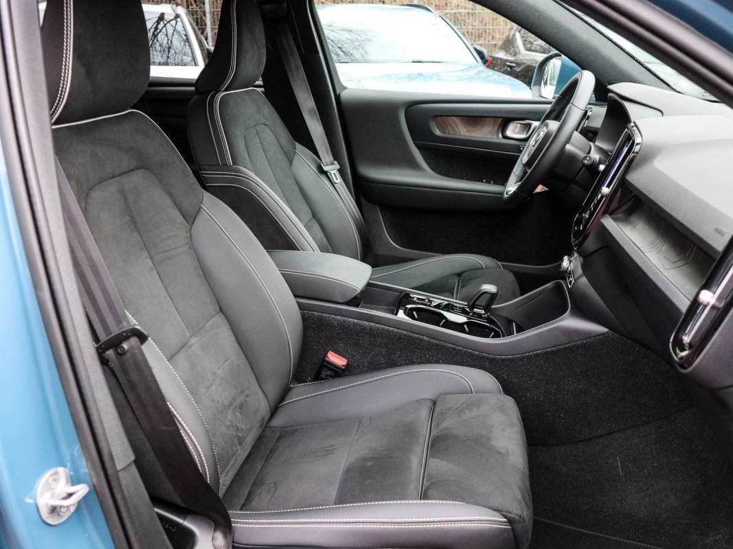 Volvo XC40 T4 - SUV/Off-road - Blau - Gebrauchtwagen - Bild 7