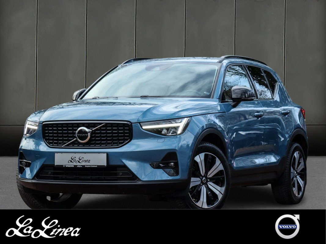 Volvo XC40 T5 - SUV/Off-road - Blau - Gebrauchtwagen - Bild 1