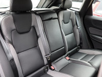 Volvo XC60 B4 Benzin - SUV/Off-road - Schwarz - Gebrauchtwagen - Bild 5