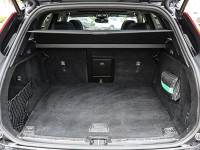 Volvo XC60 T6 AWD Recharge Plug-In Hybrid - SUV/Off-road - Schwarz - Gebrauchtwagen - Bild 11