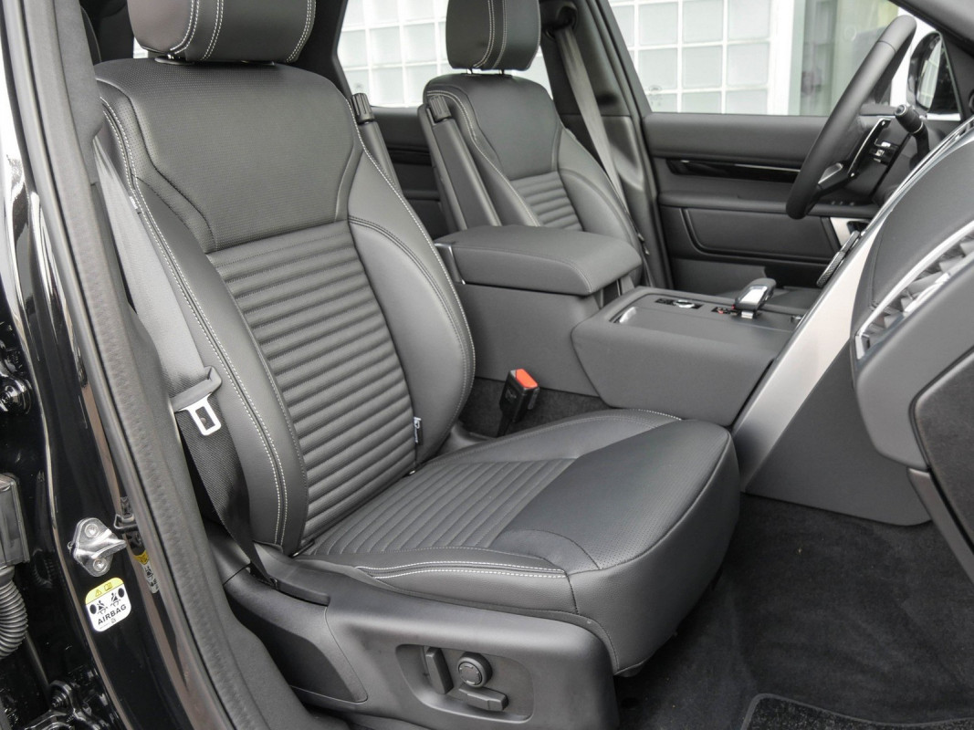 Land Rover Discovery 5 D250 S AWD - SUV/Off-road - Schwarz - Gebrauchtwagen - Bild 13