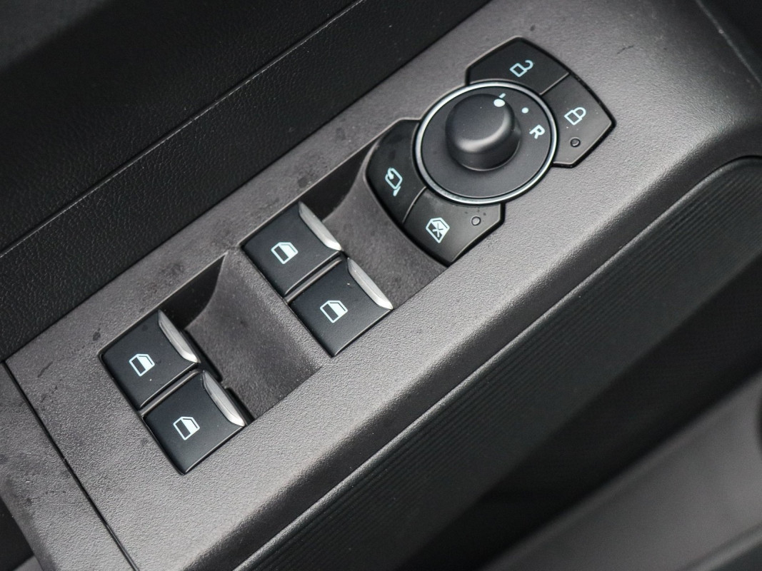 Ford Tourneo Courier Automatik - Van/Minibus - Weiss - Neuwagen - Bild 13