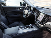 Volvo XC60 T6 AWD Recharge - SUV/Off-road - Grau - Gebrauchtwagen - Bild 3