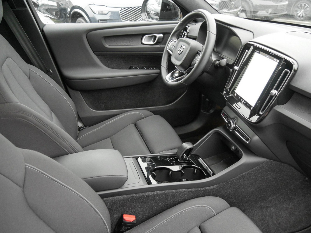 Volvo C40 - SUV/Off-road - Blau - Gebrauchtwagen - Bild 3