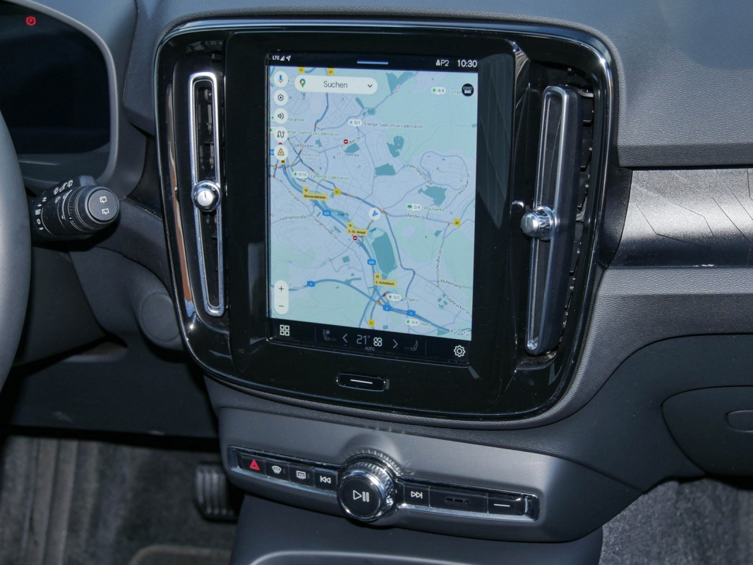 Volvo XC40 - SUV/Off-road - Schwarz - Gebrauchtwagen - Bild 9