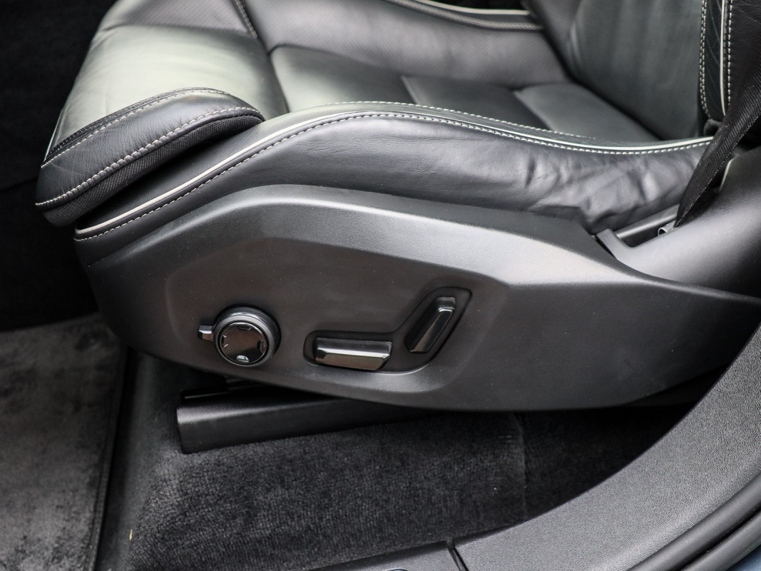 Volvo XC90 T8 - SUV/Off-road - Blau - Gebrauchtwagen - Bild 14