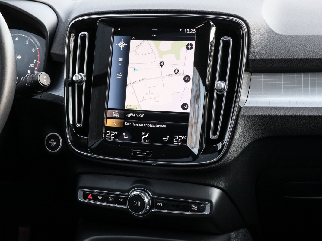 Volvo XC40 T2 - SUV/Off-road - Schwarz - Gebrauchtwagen - Bild 9