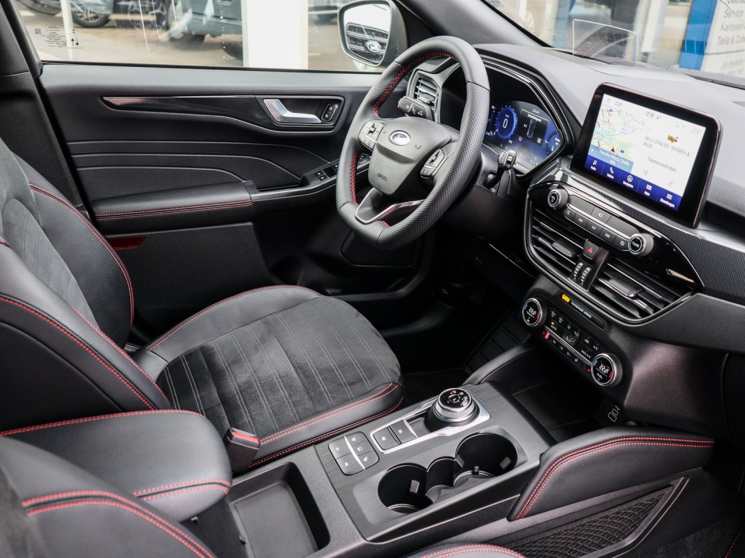 Ford Kuga ST-Line X - SUV/Off-road - Schwarz - Gebrauchtwagen - Bild 3