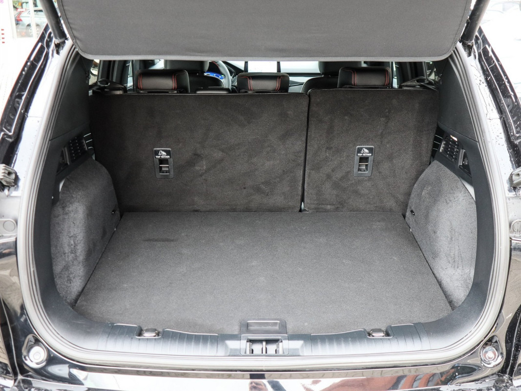 Ford Kuga ST-Line X - SUV/Off-road - Schwarz - Gebrauchtwagen - Bild 13