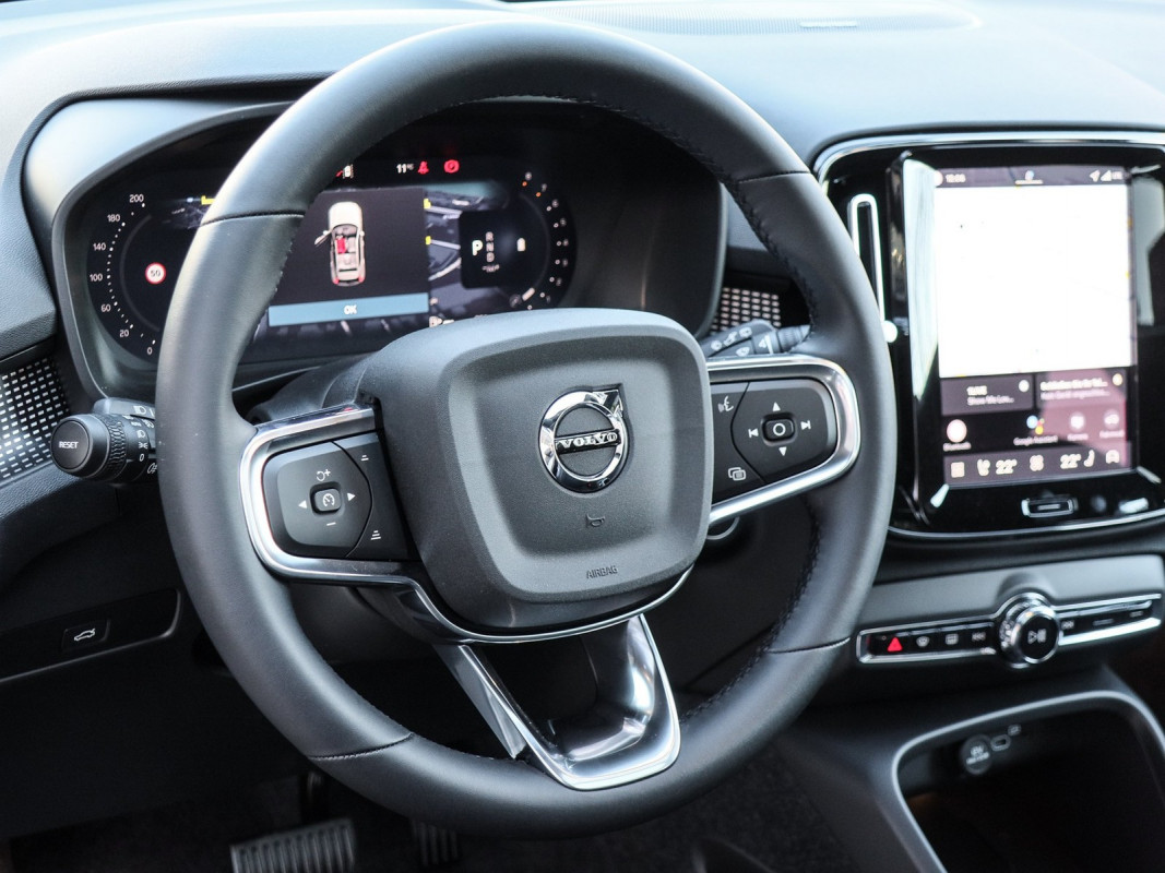 Volvo XC40 B3 (B) - SUV/Off-road - Weiss - Gebrauchtwagen - Bild 10