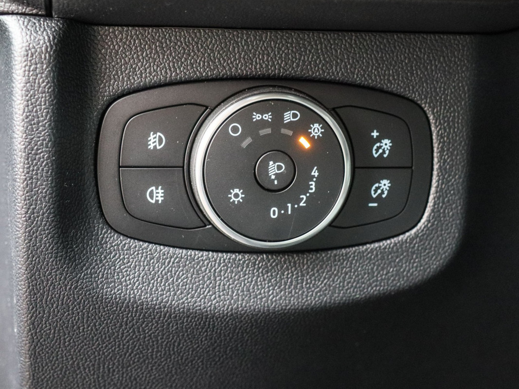 Ford Tourneo Courier Automatik - Van/Minibus - Schwarz - Neuwagen - Bild 12