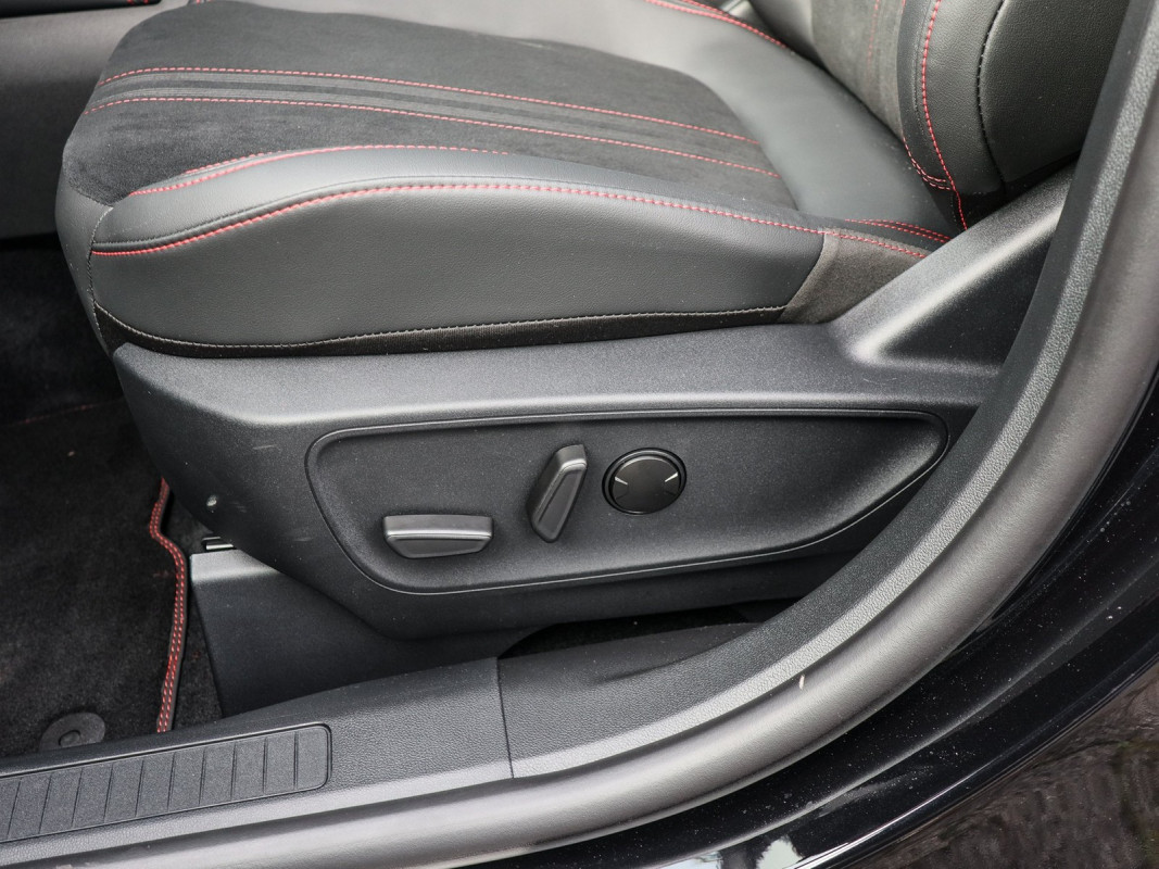 Ford Kuga FHEV ST-Line X - SUV/Off-road - Schwarz - Neuwagen - Bild 13