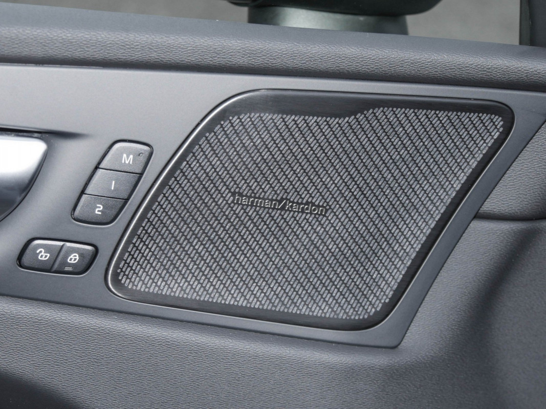 Volvo XC60 - SUV/Off-road - Grau - Gebrauchtwagen - Bild 13