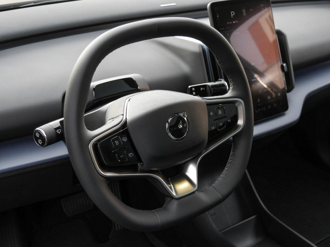 Volvo EX30 - SUV/Off-road - Schwarz - Gebrauchtwagen - Bild 10