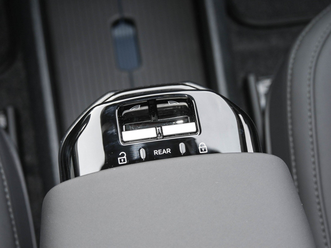 Volvo EX30 - SUV/Off-road - Schwarz - Gebrauchtwagen - Bild 11