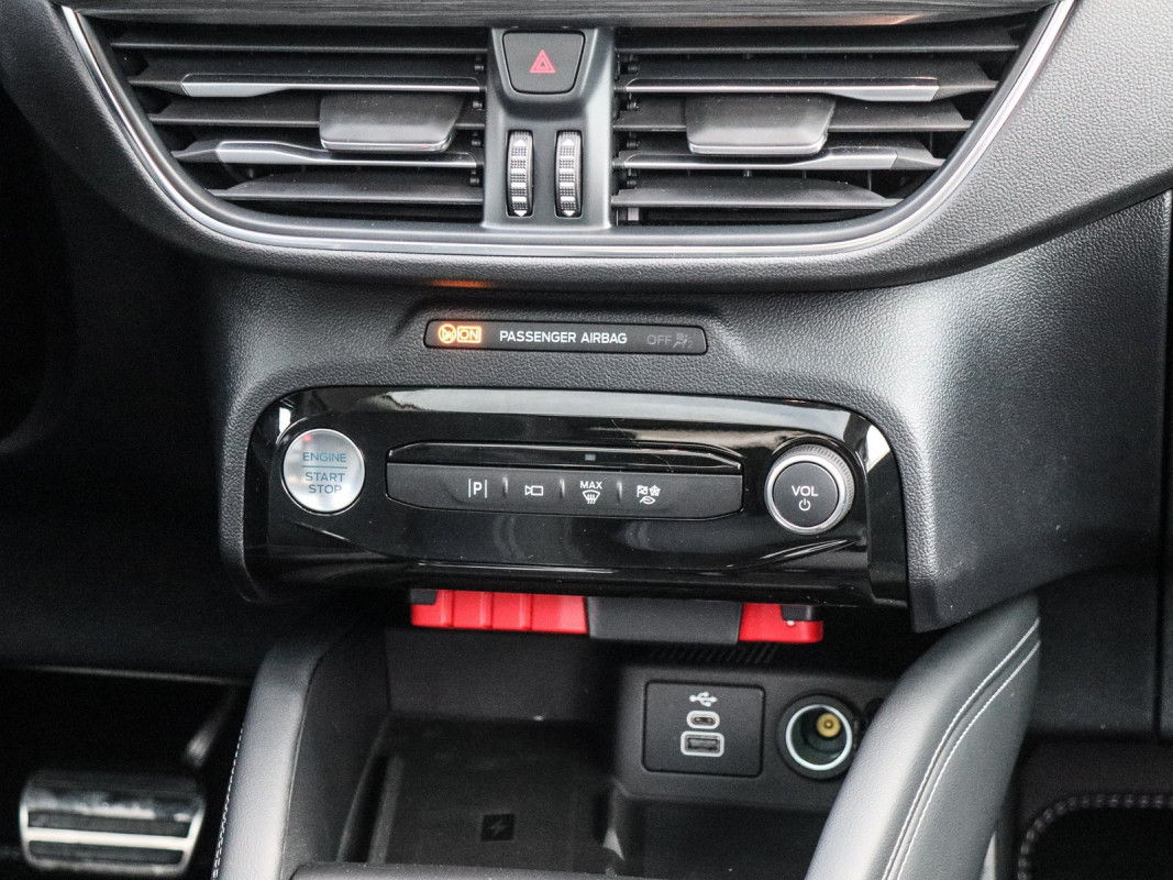 Ford Kuga - SUV/Off-road - Schwarz - Neuwagen - Bild 8