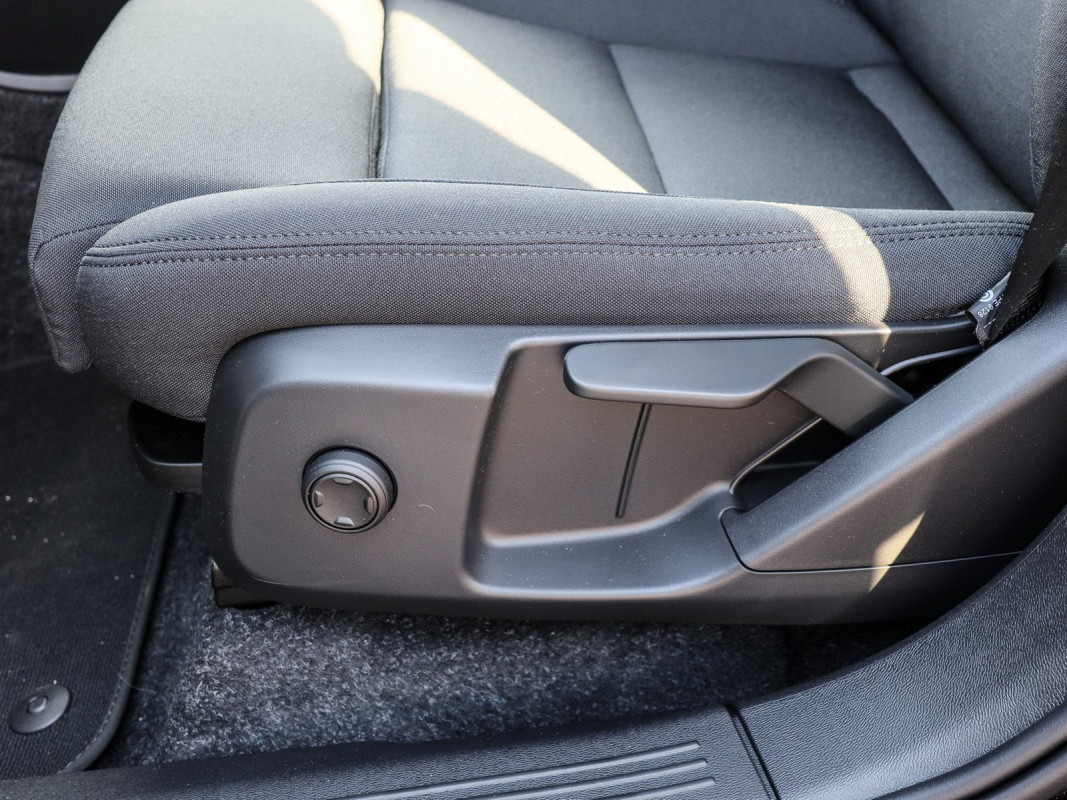 Volvo EX40 Single Motor Extended Range - SUV/Off-road - Schwarz - Gebrauchtwagen - Bild 15