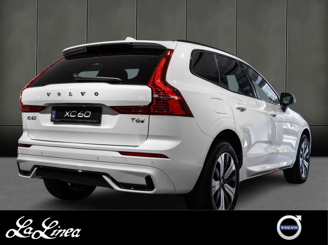 Volvo XC60 T6 AWD Recharge - SUV/Off-road - Weiss - Gebrauchtwagen - Bild 2