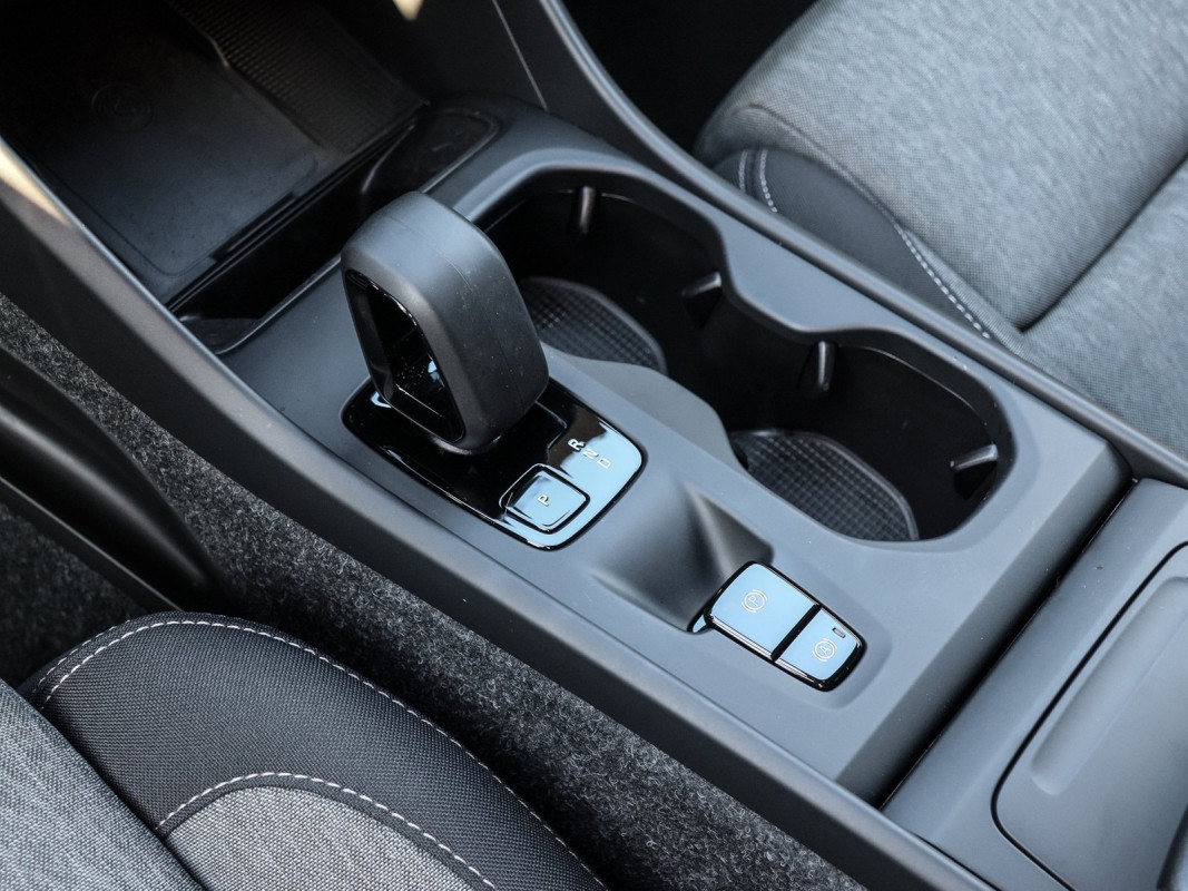 Volvo XC40 B3 (B) - SUV/Off-road - Schwarz - Gebrauchtwagen - Bild 11