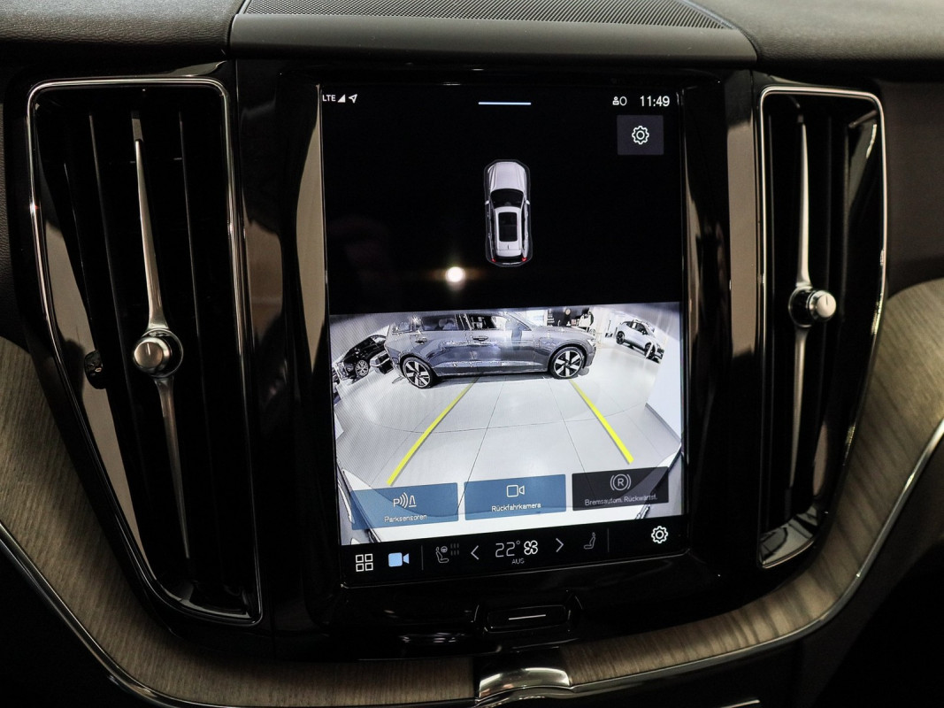 Volvo XC60 T6 AWD Recharge - SUV/Off-road - Weiss - Gebrauchtwagen - Bild 14