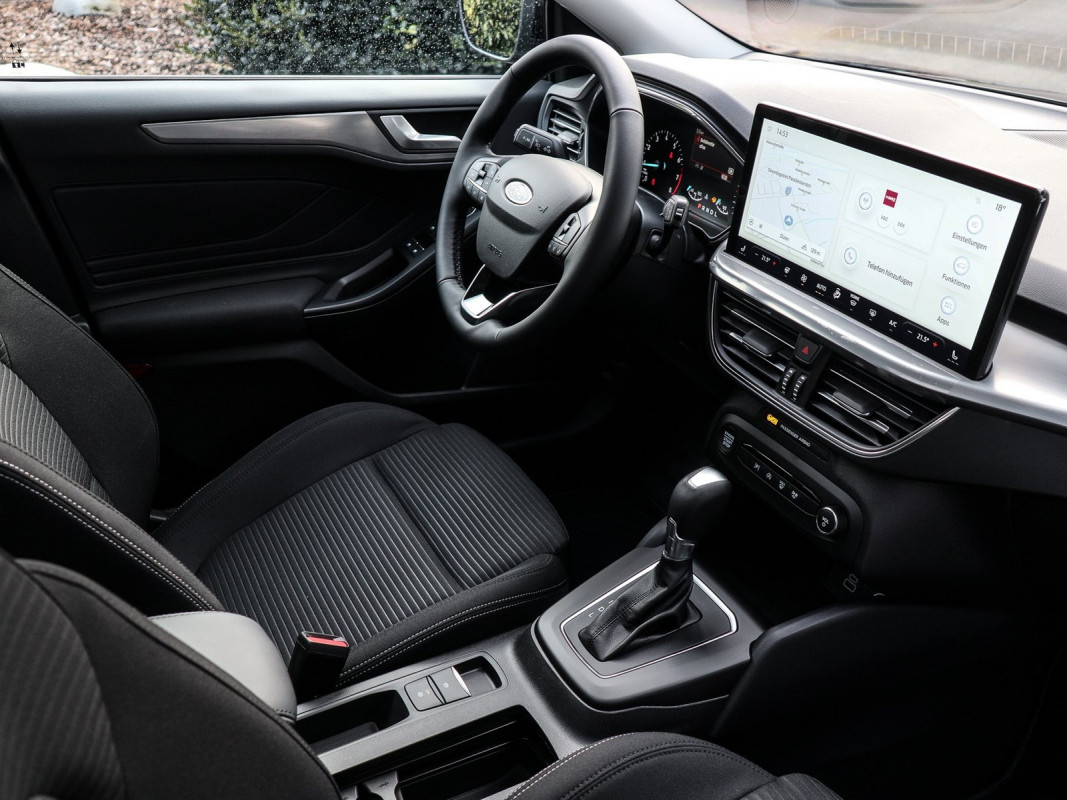 Ford Focus Lim. - Limousine - Schwarz - Tageszulassung - Bild 3