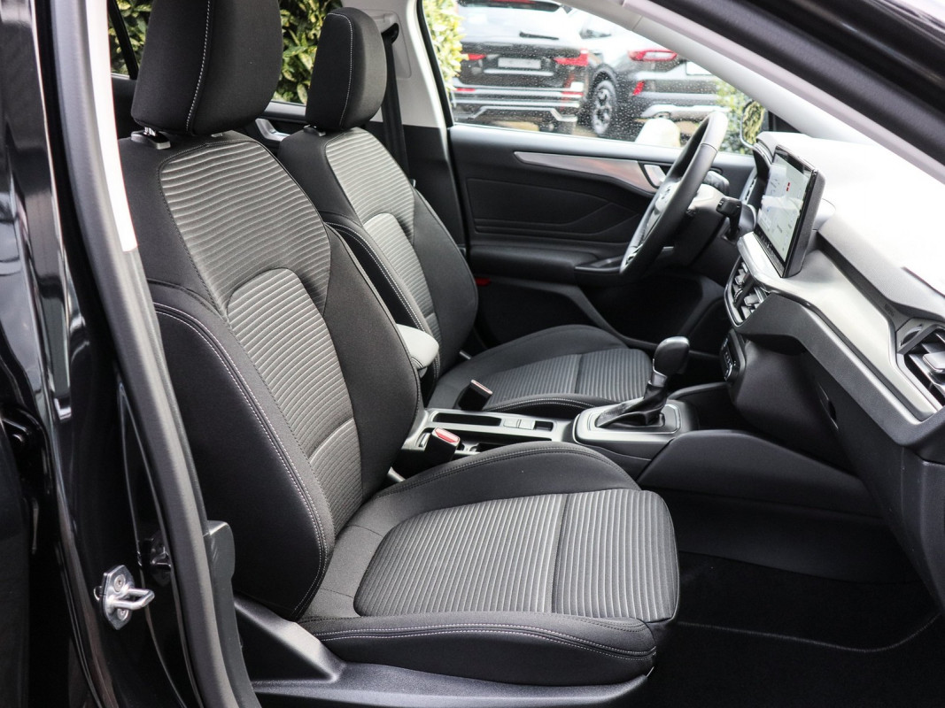 Ford Focus Lim. - Limousine - Schwarz - Tageszulassung - Bild 6