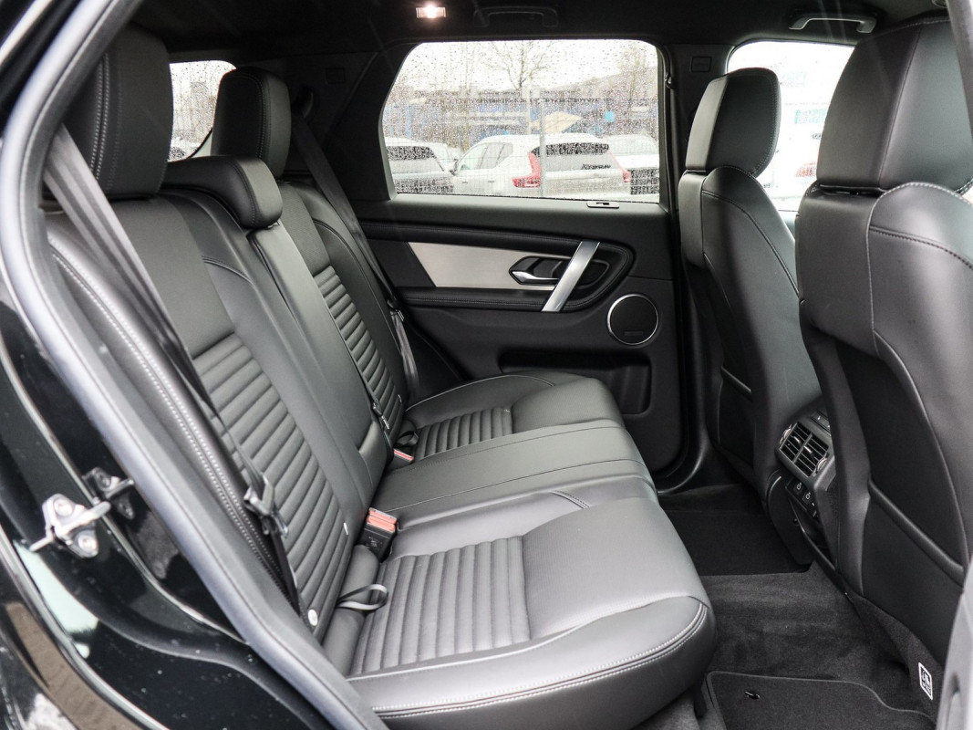 Land Rover Discovery Sport P270E Dynamic SE - SUV/Off-road - Schwarz - Gebrauchtwagen - Bild 5