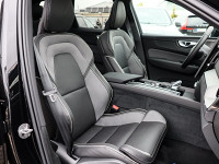 Volvo XC60 T6 Plus Black Edition Plug-In Hybrid AWD - SUV/Off-road - Schwarz - Gebrauchtwagen - Bild 7