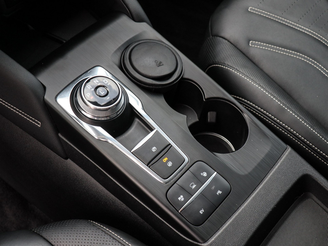 Ford Kuga Vignale - SUV/Off-road - Blau - Gebrauchtwagen - Bild 12