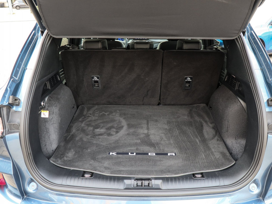 Ford Kuga Vignale - SUV/Off-road - Blau - Gebrauchtwagen - Bild 13