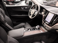 Volvo XC60 B4 - SUV/Off-road - Schwarz - Gebrauchtwagen - Bild 3