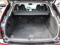 Volvo XC60 B4 - SUV/Off-road - Schwarz - Gebrauchtwagen - Bild 11