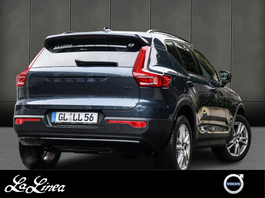 Volvo XC40 B3 - SUV/Off-road - Blau - Gebrauchtwagen - Bild 2