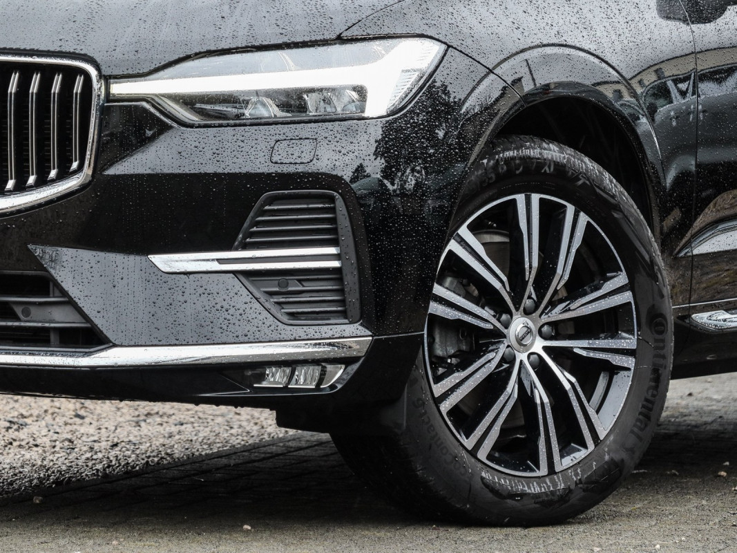 Volvo XC60 B4 Diesel AWD - SUV/Off-road - Schwarz - Gebrauchtwagen - Bild 6