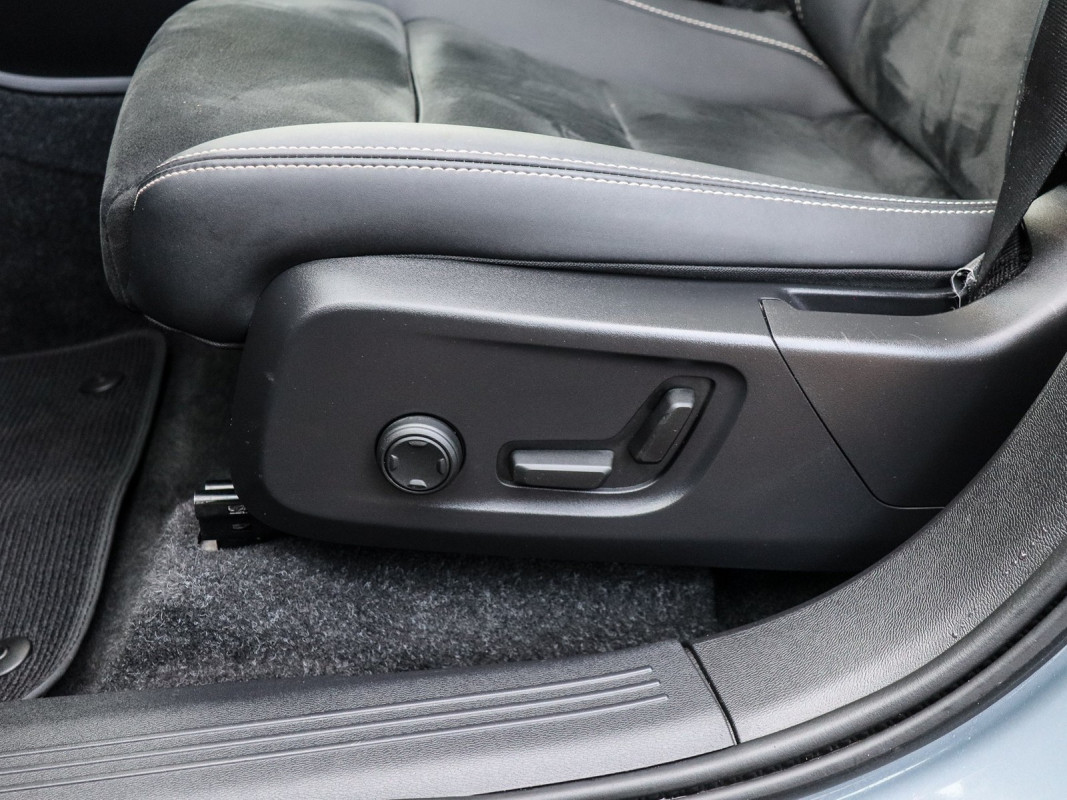 Volvo C40 Single Motor - SUV/Off-road - Grau - Gebrauchtwagen - Bild 15