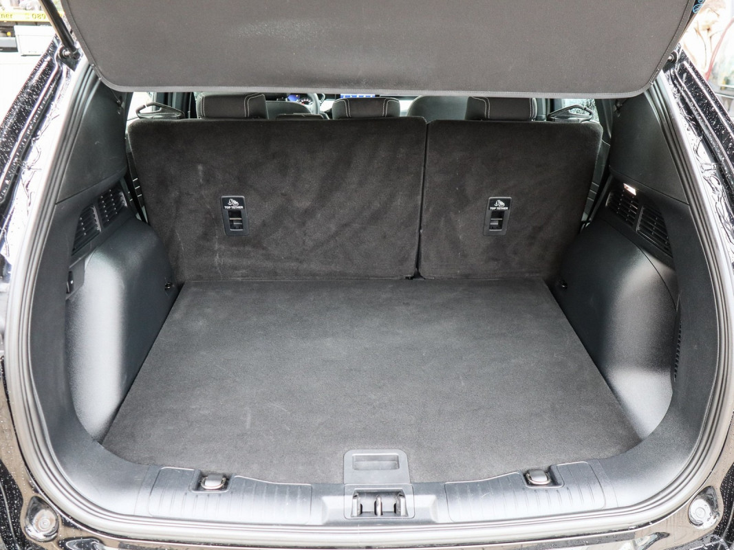 Ford Kuga Cool & Connect - SUV/Off-road - Schwarz - Gebrauchtwagen - Bild 13