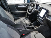 Volvo XC40 - SUV/Off-road - Blau - Gebrauchtwagen - Bild 3