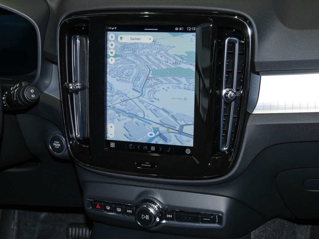 Volvo XC40 - SUV/Off-road - Blau - Gebrauchtwagen - Bild 9