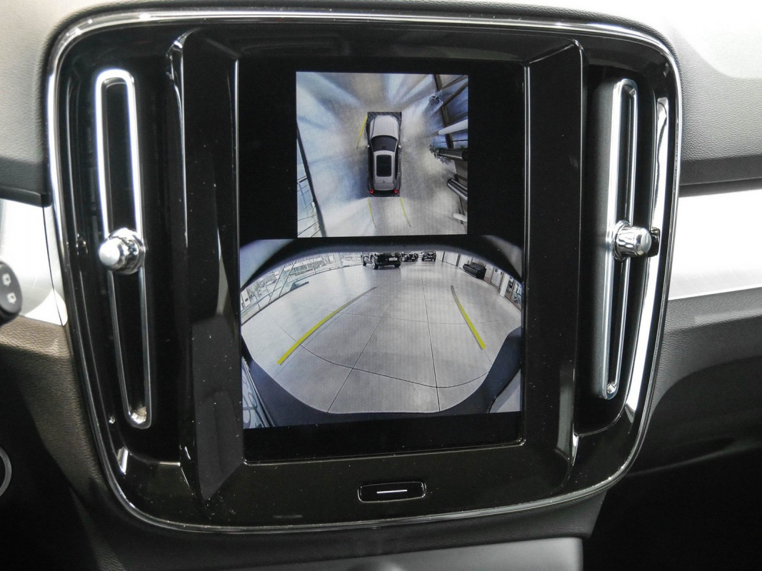 Volvo XC40 - SUV/Off-road - Silber - Gebrauchtwagen - Bild 12